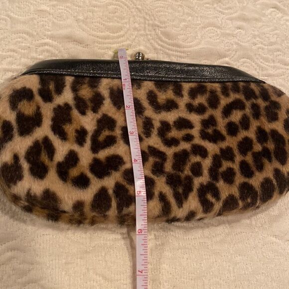 Leopard Print Clutch Purse - Picture 3 of 6